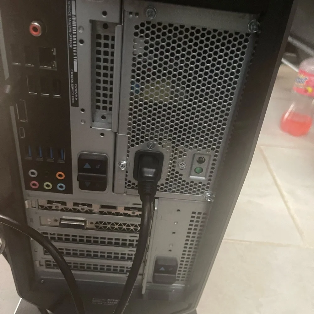 Alienware aurora R6 - Picture 2 of 5